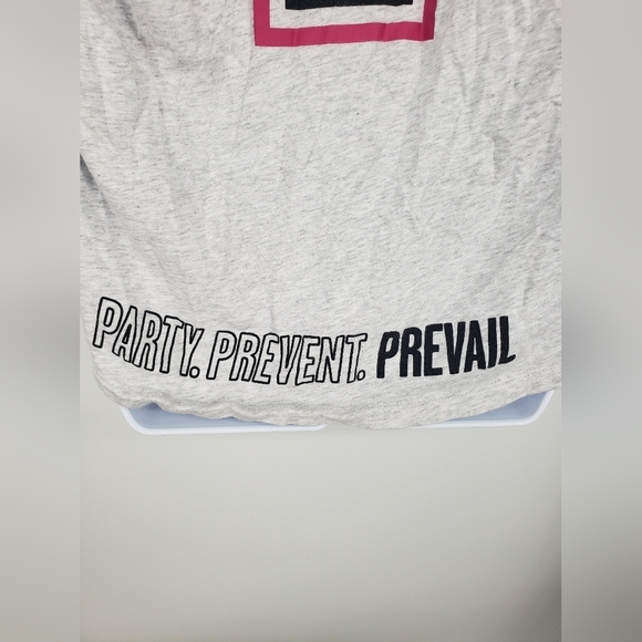 Zumba Shirt Women's Large Pink & White  Party In Pink Graphics Short Sleeves - Picture 6 of 9